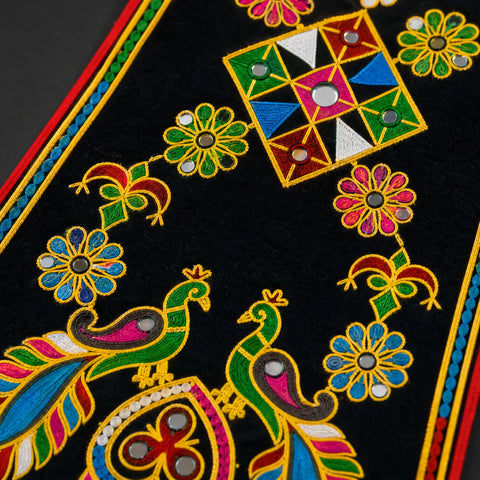 Black | Mor Kali