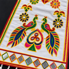 White | Mor Kali
